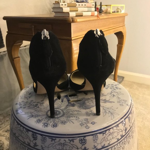 Ann Taylor Bryn Pumps Bow Ankle Strap Suede - Picture 6 of 9